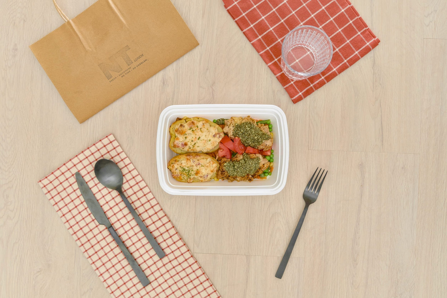 牛油香草焗雞扒配焗薯 Butter Herb Baked Chicken Chop with Potato