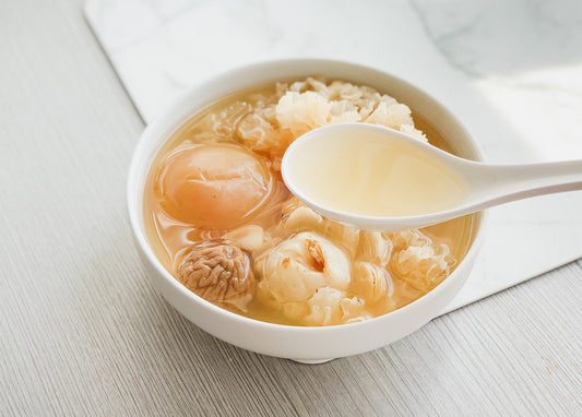 雪耳蓮子百合瘦肉湯 Snow Fungus, Lotus Seed & Lily Bulb Pork Soup